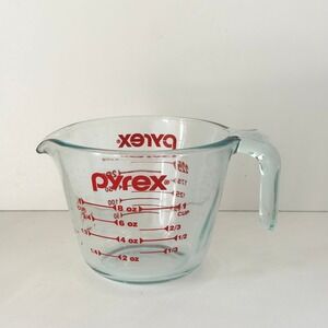 Vintage Pyrex 1 Cup Measuring Cup 8oz Clear Glass Kitchenware Made in USA 250ml